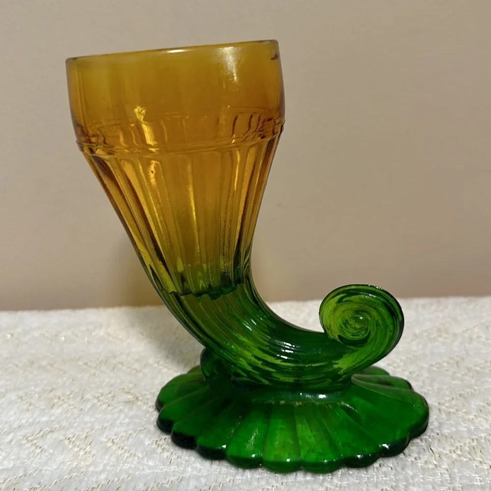 Vintage Cornucopia Vase Amber and Green Glass Horn Of Plenty Vase